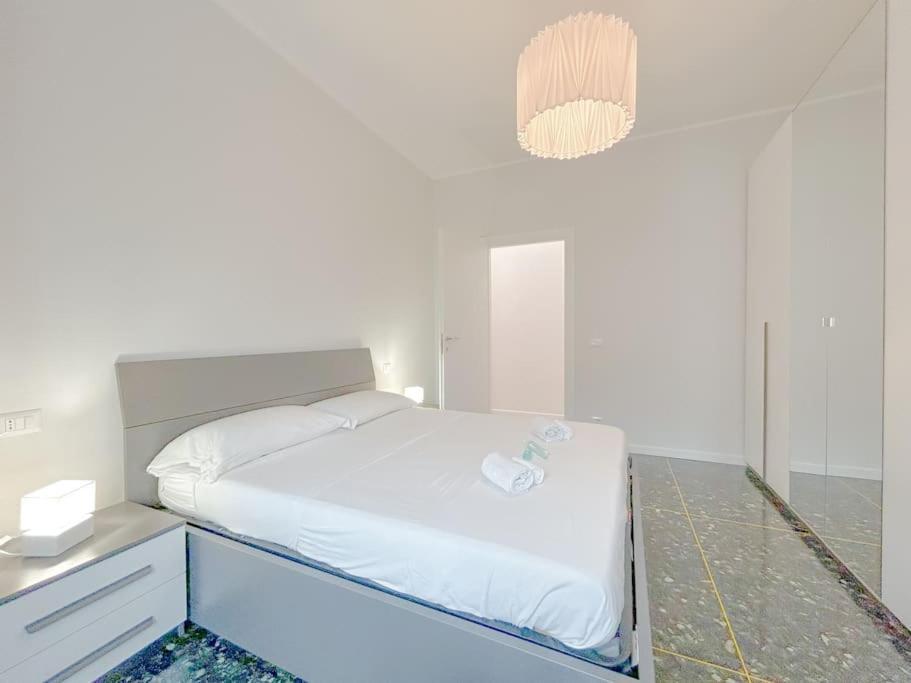 Free Parking - Elegante Casa Con Wifi -Smarttv Apartment Savona Ngoại thất bức ảnh