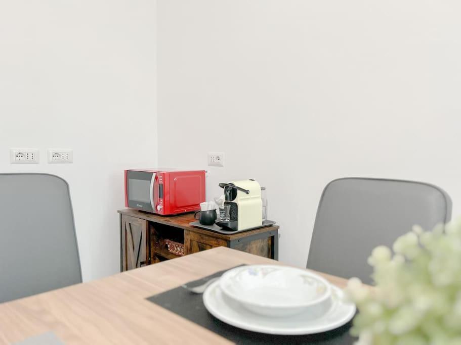 Free Parking - Elegante Casa Con Wifi -Smarttv Apartment Savona Ngoại thất bức ảnh